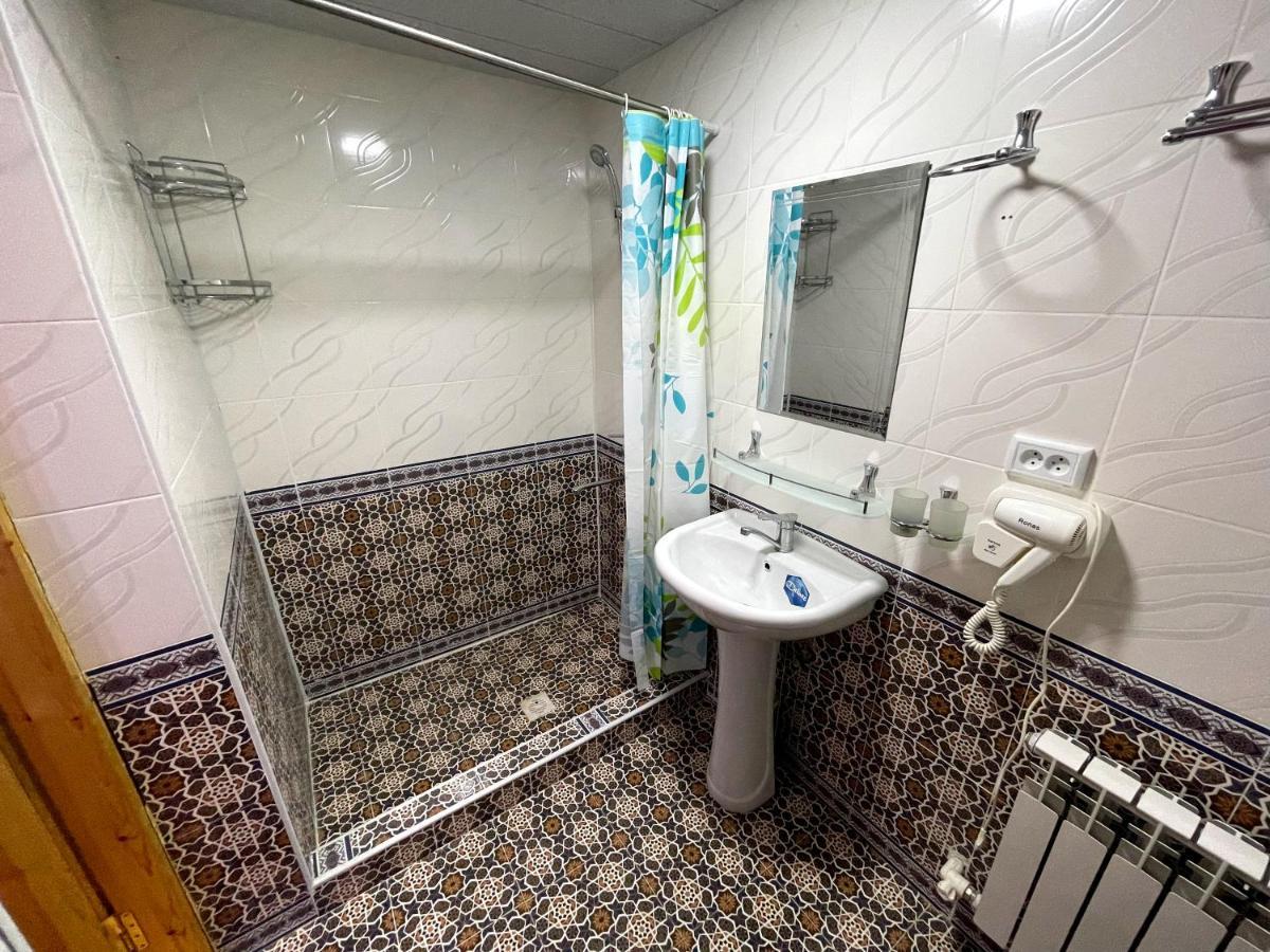 Shukrona Guest House Buhara Oda fotoğraf